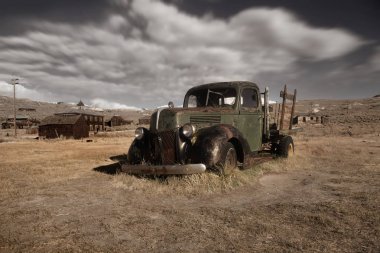 Bodie-3 Ekim: Bodie Bodie Hills Bodie tarihi devlet park Sierra Nevada dağlarında doğusunda 3 Ekim 2016 üzerinde yer alan 1859 altına hücum döneminde madencilik kampından olduğunu.