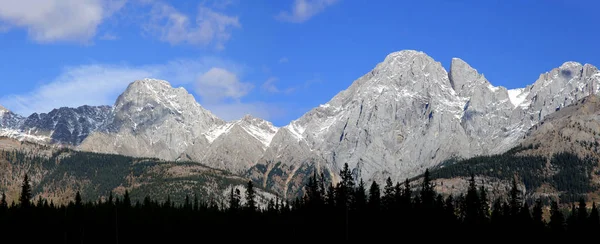 Montagnes Rocheuses Canadiennes Avec Lumière Soleil Matin — Photo