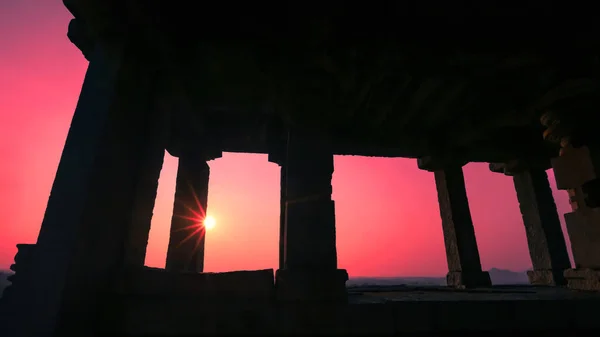 Zachód Słońca Przez Runy Witryny Hampi Indiach — Zdjęcie stockowe