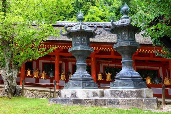 Nara Japan Augustus 2019 Rock Lantaarns Bij Kasuga Taisha Heiligdom — Stockfoto