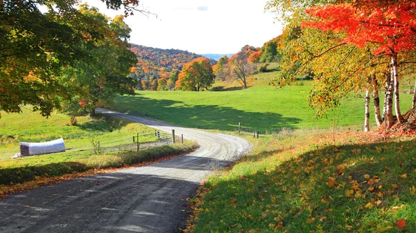 Estrada Traseira Panorâmica Através Vermont Rural — Fotografia de Stock