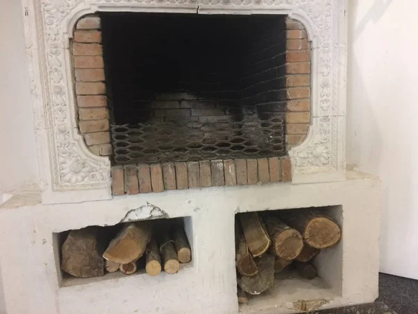 Poêle Bois Avec Bois Chauffage Fers Repasser Briquettes Écorce — Photo