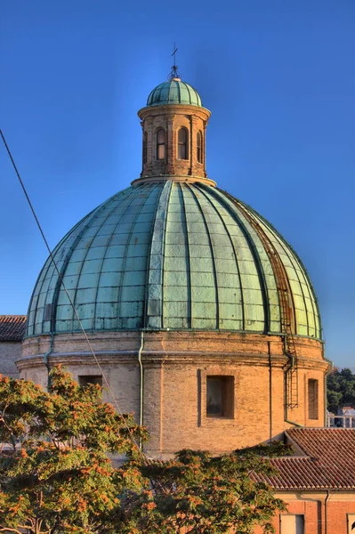 Θόλο Της Εκκλησίας Αγίου Pellegrino Και Τερέζα Στην Ανκόνα Ιταλία — Φωτογραφία Αρχείου