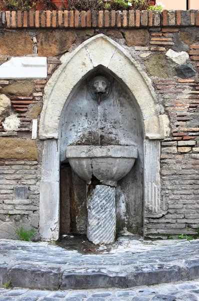 Antiga Fonte Bebida Centro Cidade Nettuno Itália — Fotografia de Stock