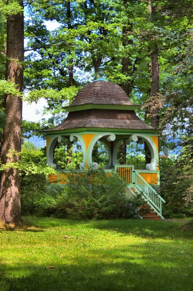 Muzyczne Pavillion Ogrodach Zamku Cesky Krumlov Czechy — Zdjęcie stockowe