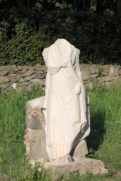Antiga estátua romana à maneira Apiano — Fotografia de Stock