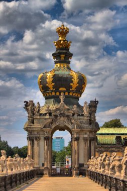 Dresden Zwinger sarayıkronentor