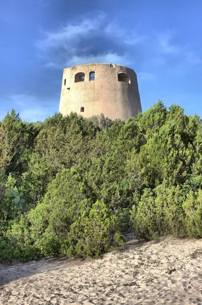 Sardunya'daki Cala Pira Kulesi — Stok fotoğraf