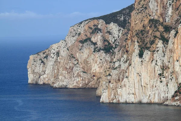 Küste von pan di zucchero in Sardinen — Stockfoto