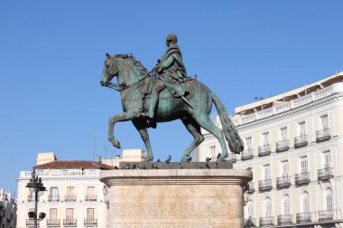 Madrid'de Charles III Anıtı