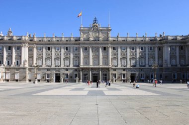Madrid Kraliyet Sarayı