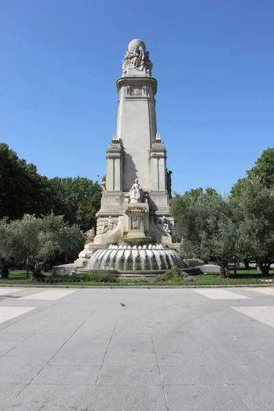 Denkmal für Cervantes in Madrid — Stockfoto