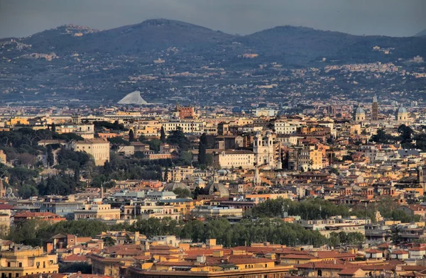 Panoramautsikt över Rom, Italien — Stockfoto