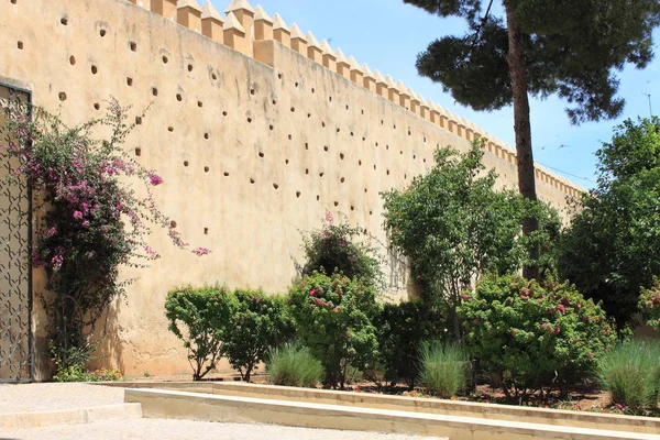 Murallas circundantes de los jardines de Bou Jeloud — Foto de Stock