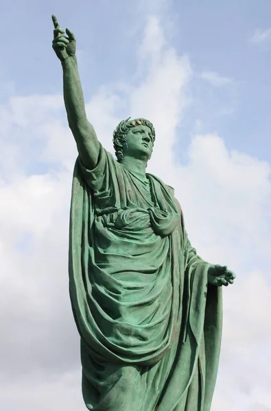 Estátua de Neron em Anzio — Fotografia de Stock