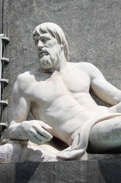 Statue of river Po in the downtown of Turin — Stock Photo, Image