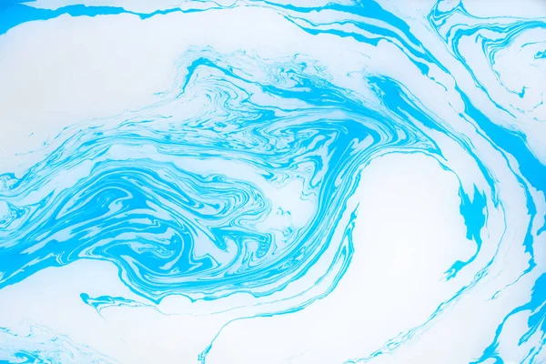 Abstract blue marble background. Stains of paint on the water. — Stock Photo, Image