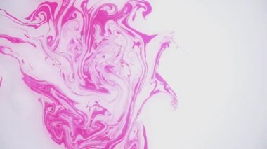 Su üzerinde pembe mürekkep lekeleri. Arka plan görüntüleri.