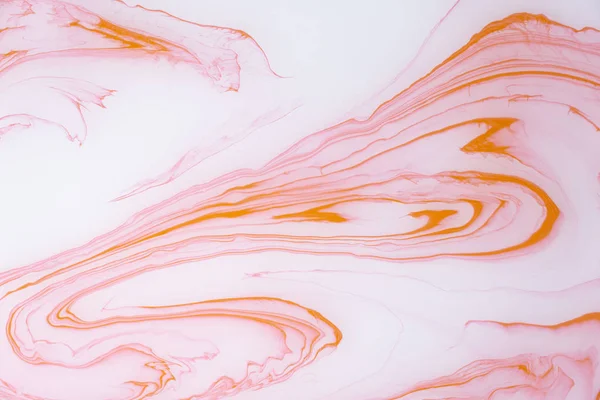 Renkli mermer arka plan. Su üzerinde boya lekeleri.