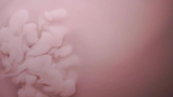 Gekleurde inkt verspreiden in water, abstract materiaal voor motion design. — Stockvideo