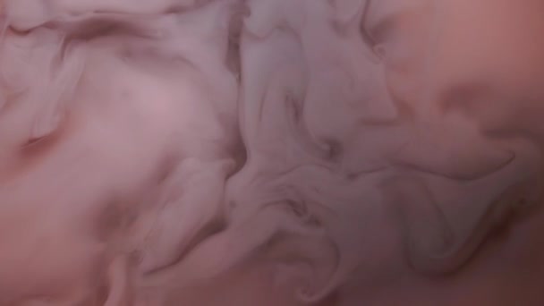 Gekleurde inkt verspreiden in water, abstract materiaal voor motion design. — Stockvideo