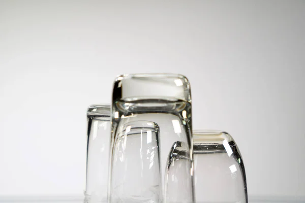 Três Diferentes Vidros Vazios Fundo Branco — Fotografia de Stock