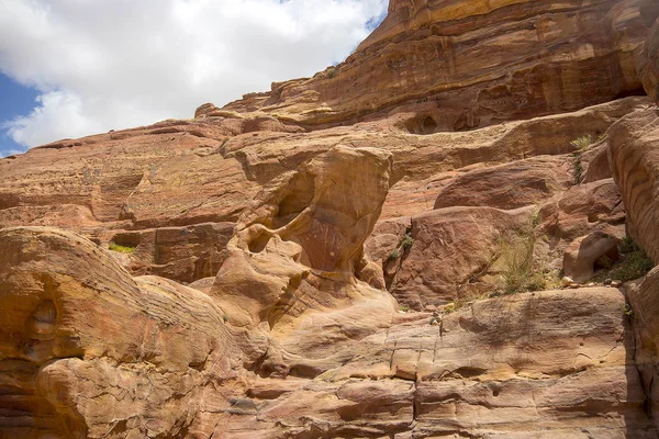 Warstwowa Tekstura Piaskowca Kanionie Siq Prowadząca Miasta Świątynnego Petra Jordanii — Zdjęcie stockowe