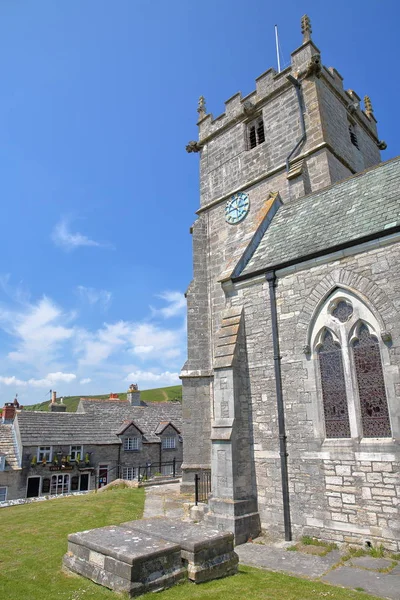 パーベック島ドーセット 英国の中世の家々 とコーフ城 イギリス 2018 聖エドワード教会 — ストック写真