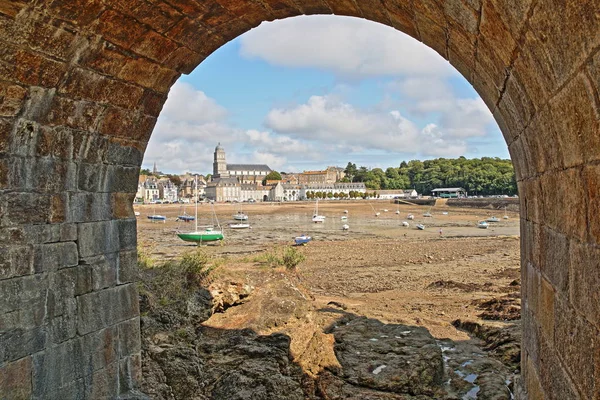 Plajda Solidor Saint Servan Düşük Tide Sainte Croix Kilisesi Arka — Stok fotoğraf