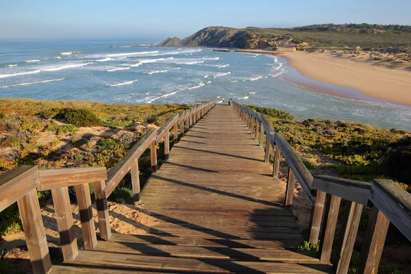 Playa Amoreira Cerca Aljezur Con Paisajes Coloridos Acantilados Espectaculares Costa — Foto de Stock