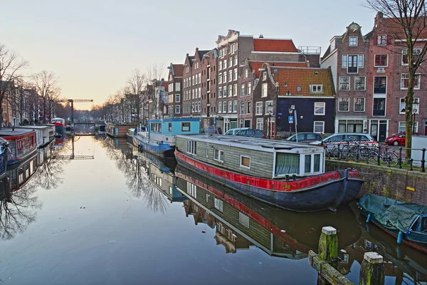 Reflection Colorful Heritage Buildings Houseboats Brouwersgracht Canal Amsterdam Netherlands Picture — Stock Photo, Image
