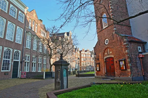 Amsterdam Netherlands April 2019 Internal Courtyard Begijnhof One Oldest Hofjes — Stock Photo, Image