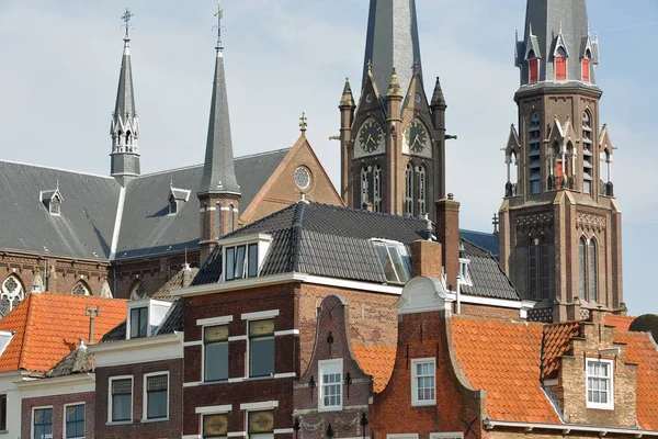 Close Van Traditionele Gevels Het Centrale Plein Markt Met Torens — Stockfoto