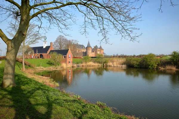 Spiegelungen Des Schlosses Muiderslot Einer Mittelalterlichen Burg Muiden Niederlande — Stockfoto