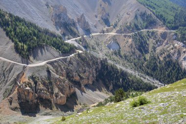Izoard Güney tarafı dramatik peyzaj Casse deserte (bir ay ve kayalık sirk), Queyras bölgesel Tabiat Parkı, Güney Alpleri, Fransa, Avrupa, Hautes Alpes denilen geçer