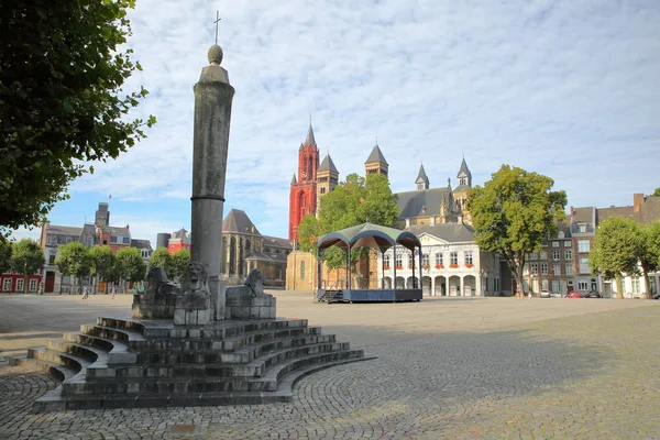 Piazza Centrale Maastricht Vrijthof Con Basilica San Servazio Chiesa San — Foto Stock