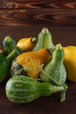 Güzel, parlak sebze-kabak sarı ve yeşil bir beau