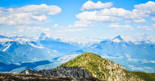 Vista Desde Una Cumbre Montaña Primavera Montañas Rocosas Canadienses Pedley — Foto de Stock