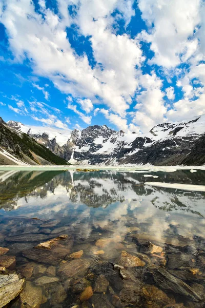 Mountain View Sjön Hängande Glaciär Purcell Bergen British Columbia Kanada — Stockfoto