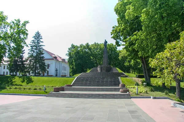 Ortaokulu Polog Şehir Zaporozhye Region Ukrayna Mayıs 2011 — Stok fotoğraf