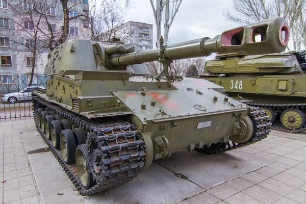 2c 3 "Akacja" - radziecki 152 mm wydzielonych samobieżny howitze — Zdjęcie stockowe