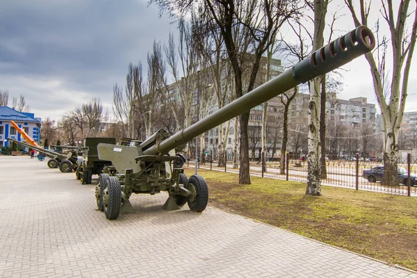 2a36 "Jácint-B" - szovjet 152 mm-es vontatott gun — Stock Fotó