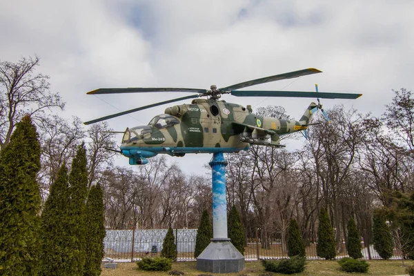 미시건-24 (Lan, 악어, 파일)-소련 공격 헬리콥터 — 스톡 사진