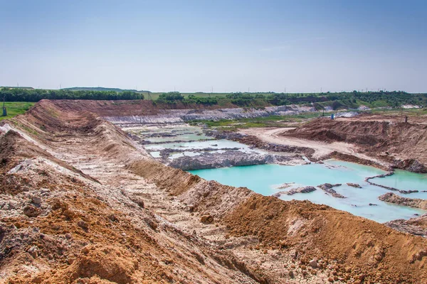 Overburden mining in a kaolin quarry — Stock Photo, Image
