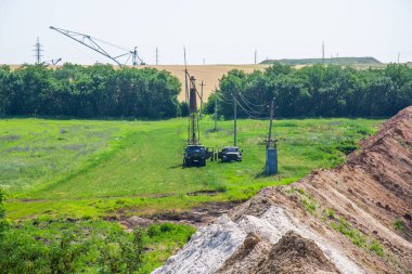 Kaolin ve kilin operasyonel jeolojik keşfi 