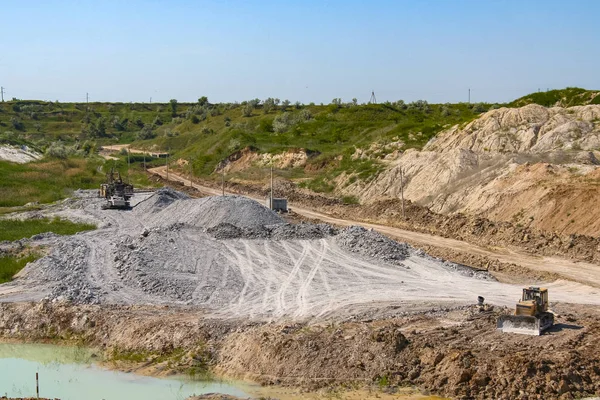 Extraction of kaolin in a clay quarry — Stock Photo, Image