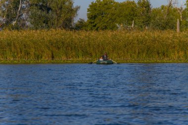Dinyeper Nehri 'ni sel basıyor.
