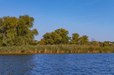 Dinyeper Nehri 'ni sel basıyor.