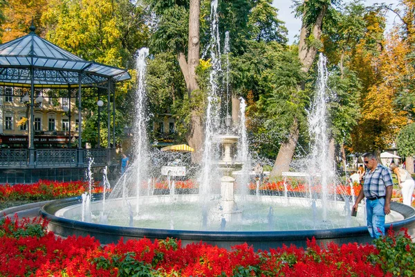 Fuente Otoño Parque Cerca Ópera Odessa Odessa Ucrania Septiembre 2014 — Foto de Stock