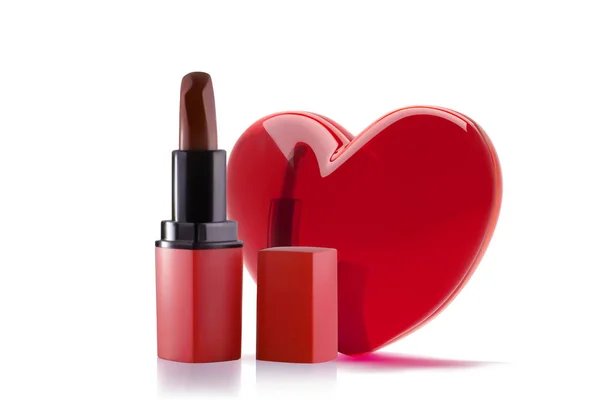 Красная помада с 3d реалистичным сердцем. Lipstick Love концепт-баннер дизайн. Вектор сделать объект изолирован в белом фоне . — стоковый вектор